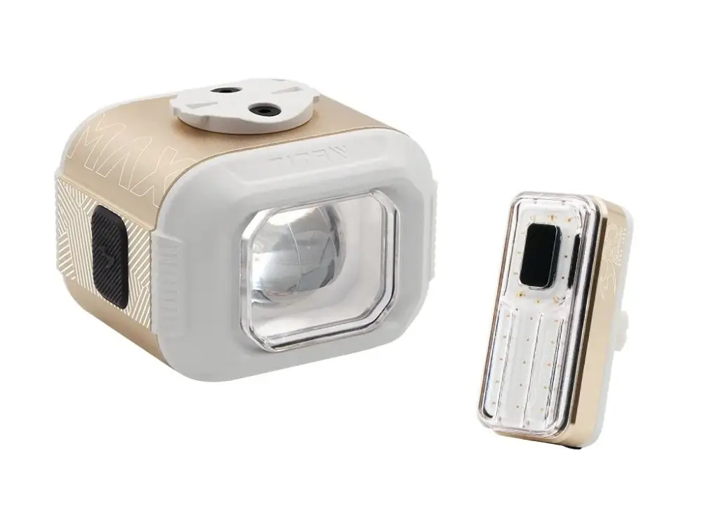 Moon Titan Max 1700Lm + Helix Sense 150Lm Cenově Výhodný