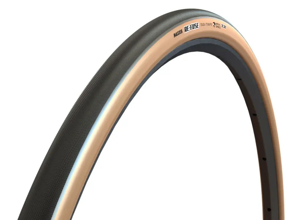 Objednat Nyní Maxxis plášť RE-FUSE (bezduš) 700X40C 60 TPI MAXXSHIELD/ (tanwall)