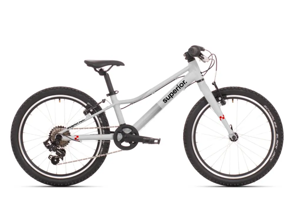 Superior RACER 20 / Gloss Grey 2026 Poslední Šance