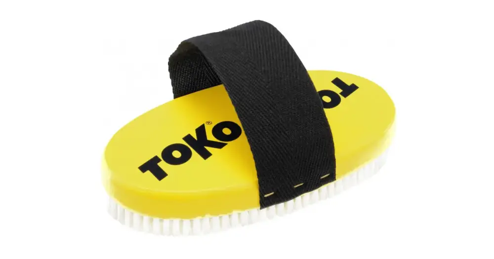 TOKO Base Brush Oval Nylon With Strap Must-Have