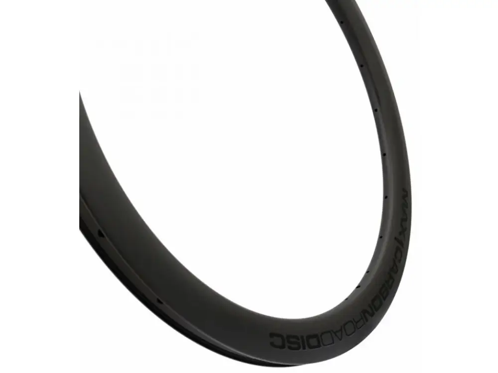 Speciální Cena MAX1 Carbon Road Disc 50 mm