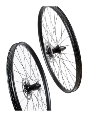 Zapletená kola HUNT Enduro Wide V2 Rychlé Dodání